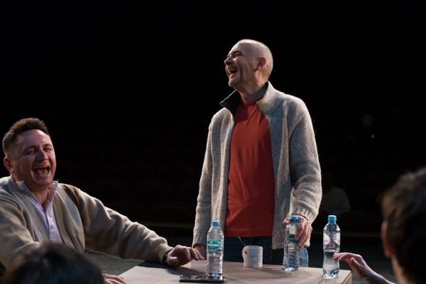 ФОТОРЕПОРТАЖ с репетиции премьеры "Чертов тост"