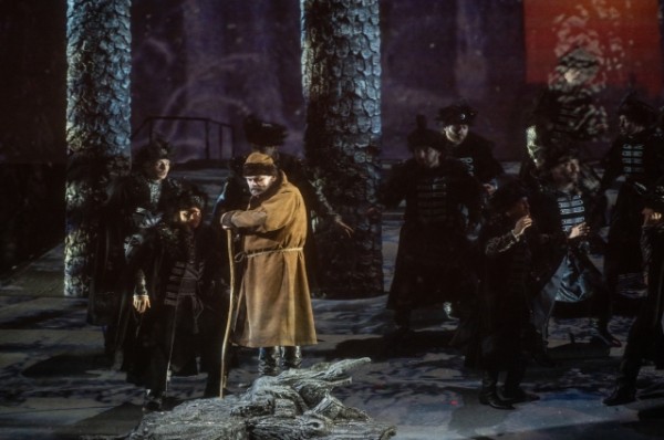 
        Мы не птички в золотой клетке! В Казани открылся 42-й Шаляпинский фестиваль    