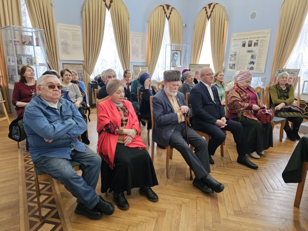 В театре Тинчурина состоялась четвертая читка в рамках лаборатории «Алкыш» В театре Тинчурина состоялась четвертая читка в рамках лаборатории «Алкыш»