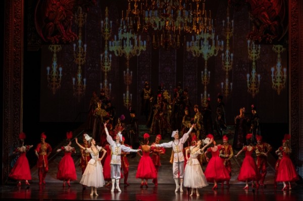 
        Мы не птички в золотой клетке! В Казани открылся 42-й Шаляпинский фестиваль    