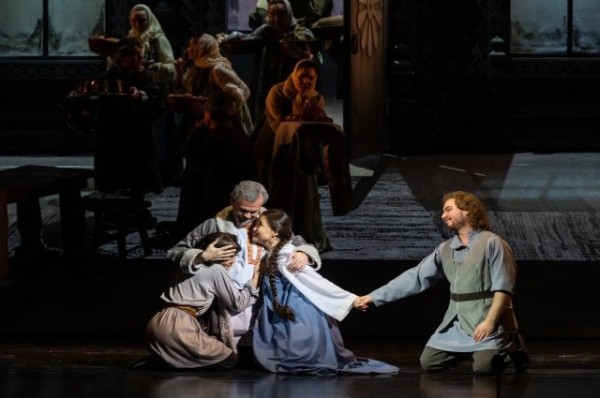 
        Мы не птички в золотой клетке! В Казани открылся 42-й Шаляпинский фестиваль    