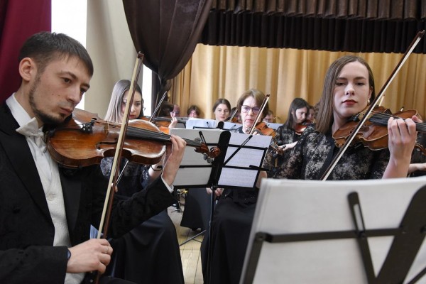 Оркестр театра Камала выступил в Елабуге (ФОТО)