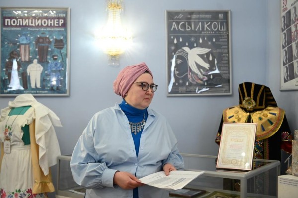 В театре Тинчурина состоялся пресс-тур для журналистов и блогеров по случаю 35-летнего юбилея оркестра театра (ФОТО)