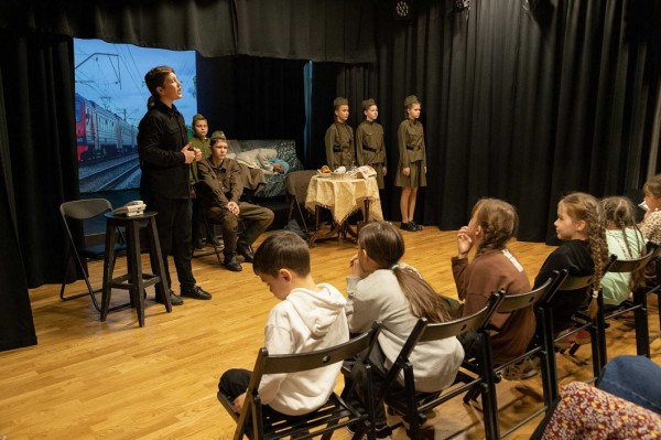 "Шарык клубы" запустил новый проект "Театр. Дети детям"