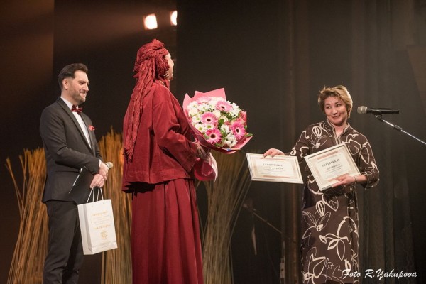 В театре Камала прошел юбилейный вечер Алсу Гайнуллиной (ФОТО)