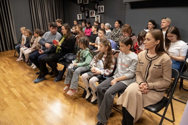 "Шарык клубы" запустил новый проект "Театр. Дети детям"