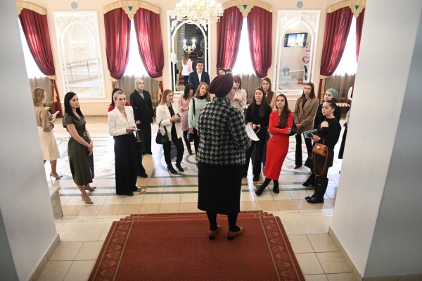 Театр Тинчурина посетили блогеры по случаю премьеры спектакля &laquo;Флешка, рэп и любовь&raquo; (ФОТО)