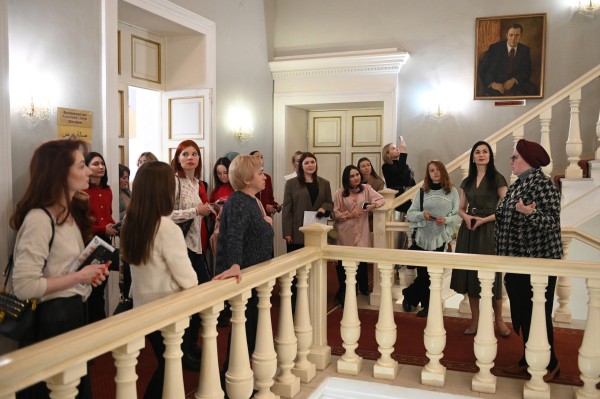 Театр Тинчурина посетили блогеры по случаю премьеры спектакля &laquo;Флешка, рэп и любовь&raquo; (ФОТО)