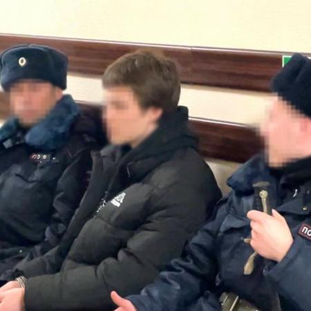 16-летний парень, протащивший на капоте автоинспектора, прокомментировал выходку (ВИДЕО) 16-летний парень, протащивший на капоте автоинспектора, прокомментировал выходку (ВИДЕО)
