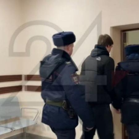 Подростка, протащившего сотрудника ДПС на машине, арестовали на два месяца