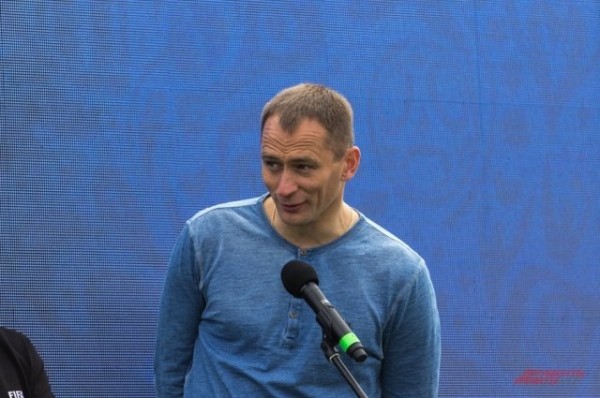 
        За &laquo;Рубин&raquo; будет выступать сын легендарного вратаря Сергея Рыжикова    