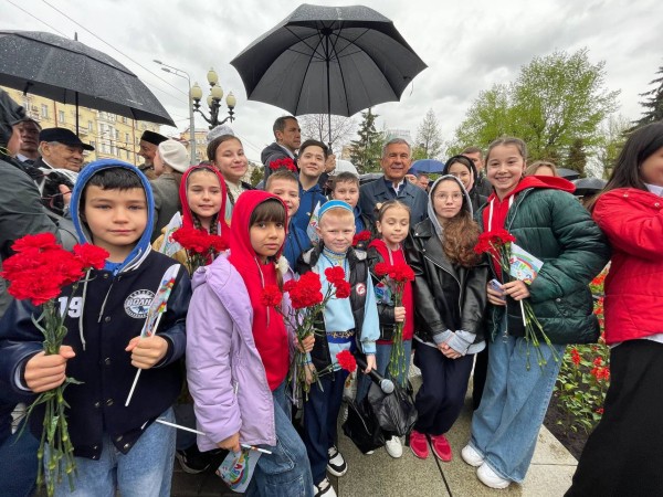 Телеканал &laquo;ШАЯН ТВ&raquo; принял участие в возложении цветов к памятнику Тукаю