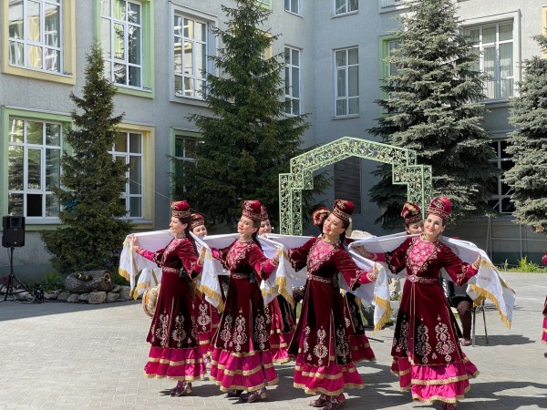 Государственный ансамбль фольклорной музыки РТ выступил с концертной программой "Таныш моңнар"