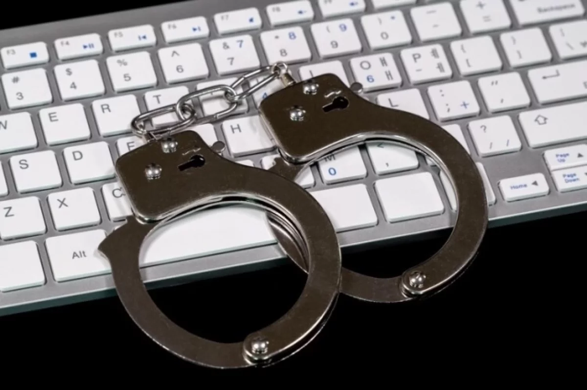 
        Руководитель отдела ИТ сколотил шайку на работе в Челнах    