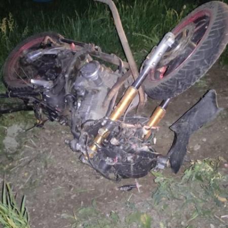 В Татарстане насмерть сбили 17-летнего мотоциклиста В Татарстане насмерть сбили 17-летнего мотоциклиста
