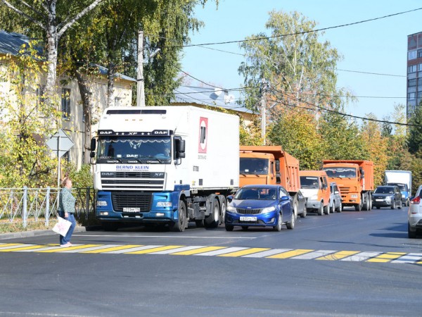 В Казани 46 камер с искусственным интеллектом начали фиксировать перевозку сыпучих грузов без пологов