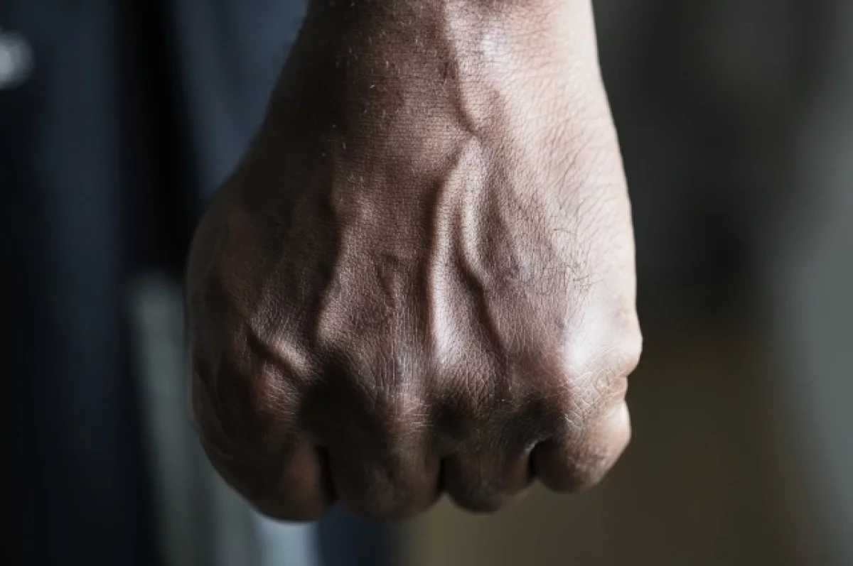 
        Неправильно поняли. Разрешал ли казанский имам воспитывать жену мисваком?    