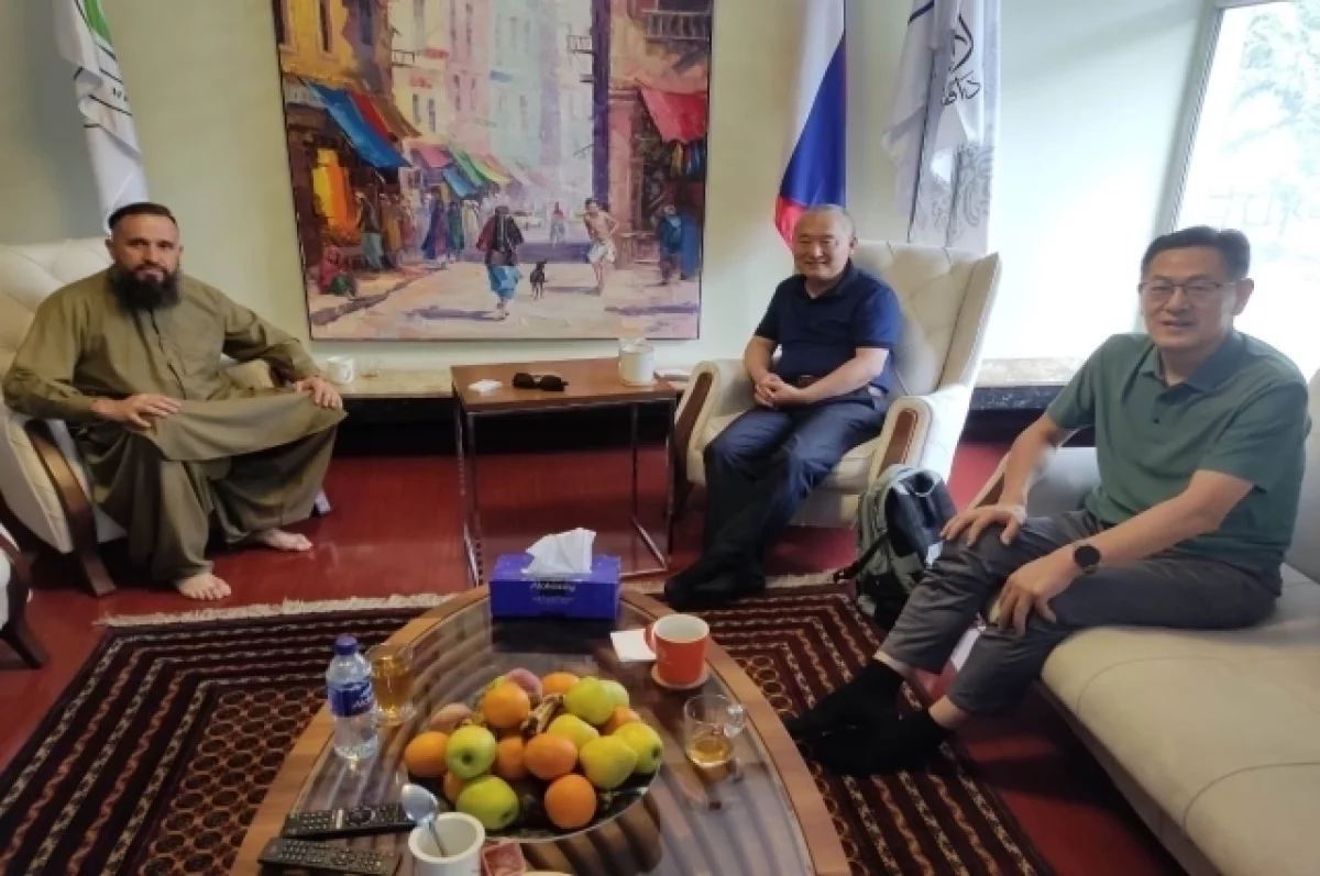 
        Татары Афганистана обсудили сотрудничество с нефтедобытчиками из Китая    