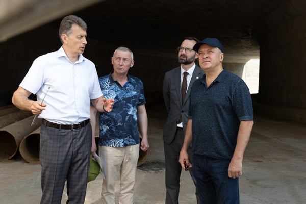 Ильсур Метшин: &laquo;Мы сегодня не просто реконструируем дороги, а внедряем новые стандарты городских шоссе&raquo;