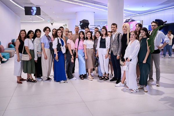 «Мы не просто должны учить людей, но и помогать городу становиться лучше»: сотрудники мэрии Казани прошли трехдневную стажировку в Москве «Мы не просто должны учить людей, но и помогать городу становиться лучше»: сотрудники мэрии Казани прошли трехдневную стажировку в Москве