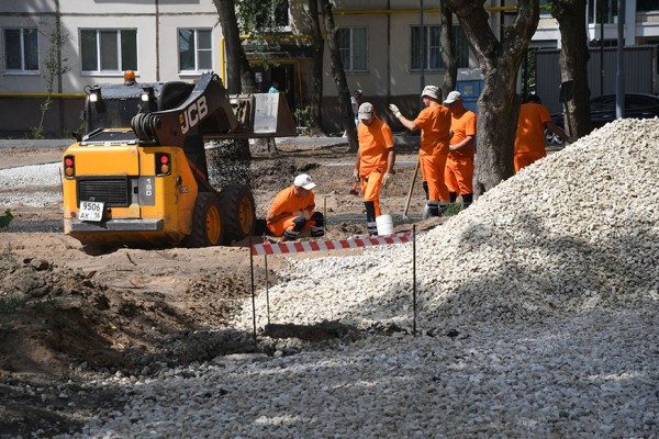 Кровля из солнечных панелей, фандомат и смарт-тренажеры: в Московском районе благоустроят двор по принципам устойчивого развития