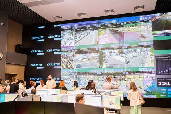 «Мы не просто должны учить людей, но и помогать городу становиться лучше»: сотрудники мэрии Казани прошли трехдневную стажировку в Москве «Мы не просто должны учить людей, но и помогать городу становиться лучше»: сотрудники мэрии Казани прошли трехдневную стажировку в Москве