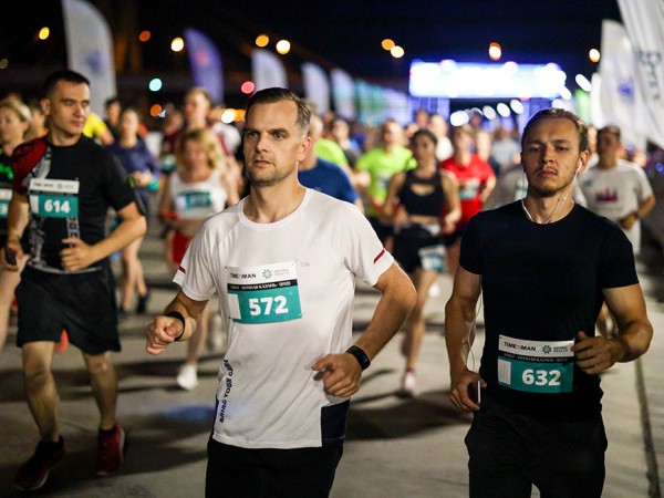 На время проведения забега &laquo;Ночная Казань&raquo; ограничат движение транспорта по ряду улиц