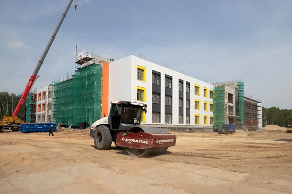 Школа дронов, сенсорные комнаты и занятия по скорочтению – строительство лицея в М14 завершат к учебному году Школа дронов, сенсорные комнаты и занятия по скорочтению – строительство лицея в М14 завершат к учебному году