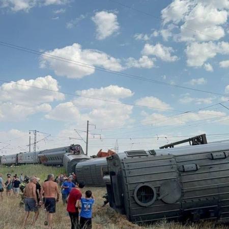 Водитель Камаза, столкнувшийся с поездом Казань&mdash;Адлер, умер в реанимации