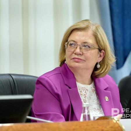 Экс-глава ЗАГС Татарстана снова избежала СИЗО