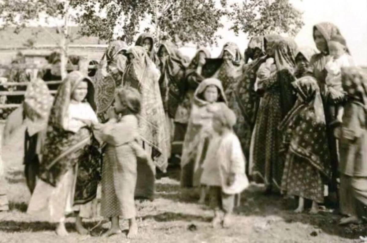 
        Наши бабушки так не одевались. Носили ли татарские мусульманки никабы?    