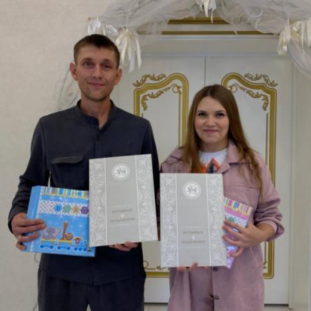 В Лаишевском районе семья снова стала родителями двойняшек