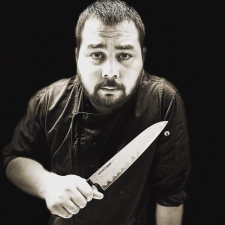 Известный в Челнах шеф-повар находится в реанимации без сознания после серьезного ДТП