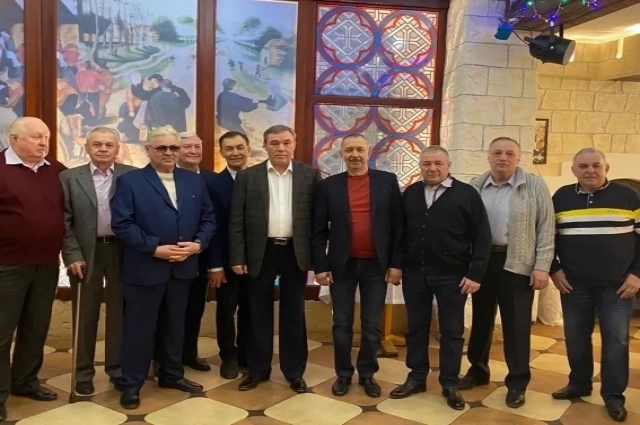 
        Товарищ начштаба. В Казани жестоко убит полковник-танкист    