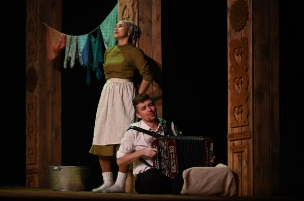 Состоялась премьера спектакля &laquo;Родные люди&raquo; (ФОТО)