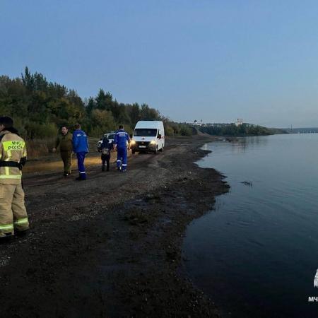 Трагедия в Башкирии: семья с тремя детьми съехала в автомобиле в реку