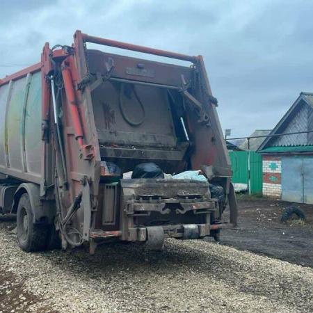 В Апастовском районе РТ мусоровоз насмерть задавил грузчика В Апастовском районе РТ мусоровоз насмерть задавил грузчика