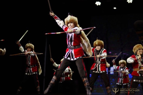 В Казани выступил Государственный академический ансамбль народного танца имени Файзи Гаскарова (ФОТО)