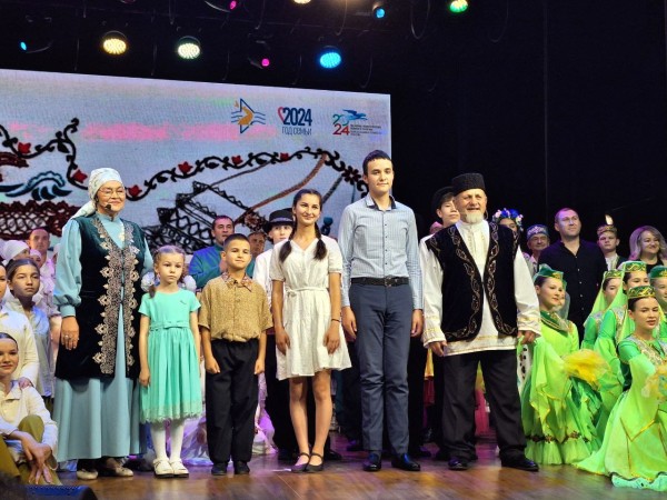 Родина театральных актеров, пуховые платки и кабартма: в Казани прошел День культуры Рыбно-Слободского района (ФОТО)