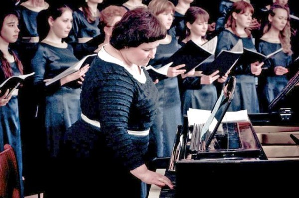 
        Пой свою мелодию! Певица о бардах, бизнесе и необитаемом острове    