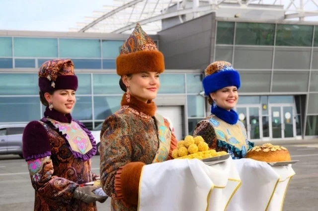 
        Нагадили донельзя. Вход на Голубые озера в Казани сделают платным    