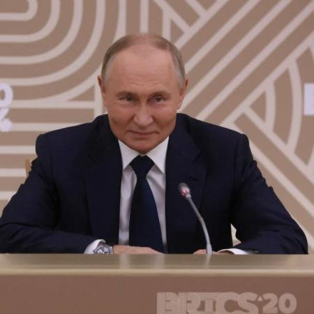 Песков: Путин сегодня прибудет в Казань Песков: Путин сегодня прибудет в Казань