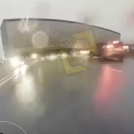 В Челнах легковушка влетела в фуру