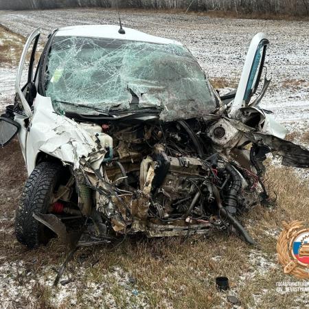 В Башкирии в жуткой аварии погибли мать с грудным ребенком В Башкирии в жуткой аварии погибли мать с грудным ребенком