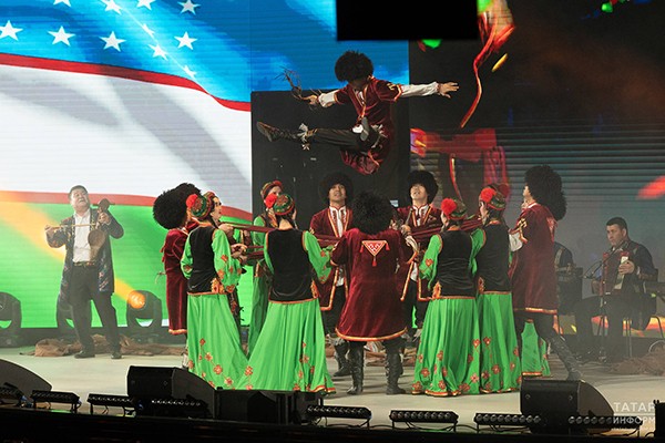 32 номера и танцы зрителей: посвященный Каракалпакстану концерт прошел в Казани (ФОТО)