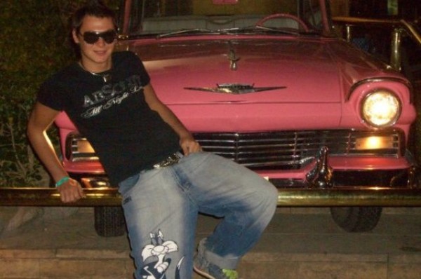 
        Покурил, обматерил и обиделся. Как Григорий Лепс устроил &laquo;шоу&raquo; в Казани    