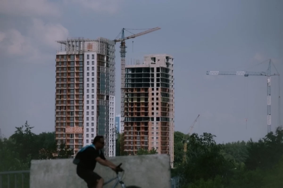 
        В октябре выдачи ипотеки в России снизились на четверть    