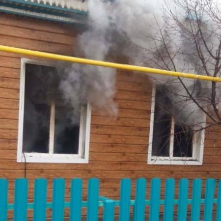 В Татарстане пожилые супруги спаслись на пожаре благодаря пожарному извещателю