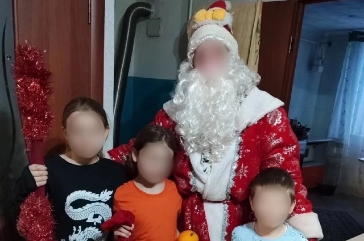 
        &laquo;Идём ко мне на ручки!&raquo; В Бугульме Дед Мороз оказался маньяком-педофилом    