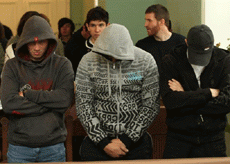 
        &laquo;Ты кого толкнул, мясо?&raquo; Чемпион мира по боксу избил ветерана СВО    